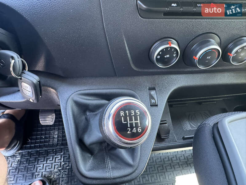Вантажний фургон Renault Master 2023 в Ковелі
