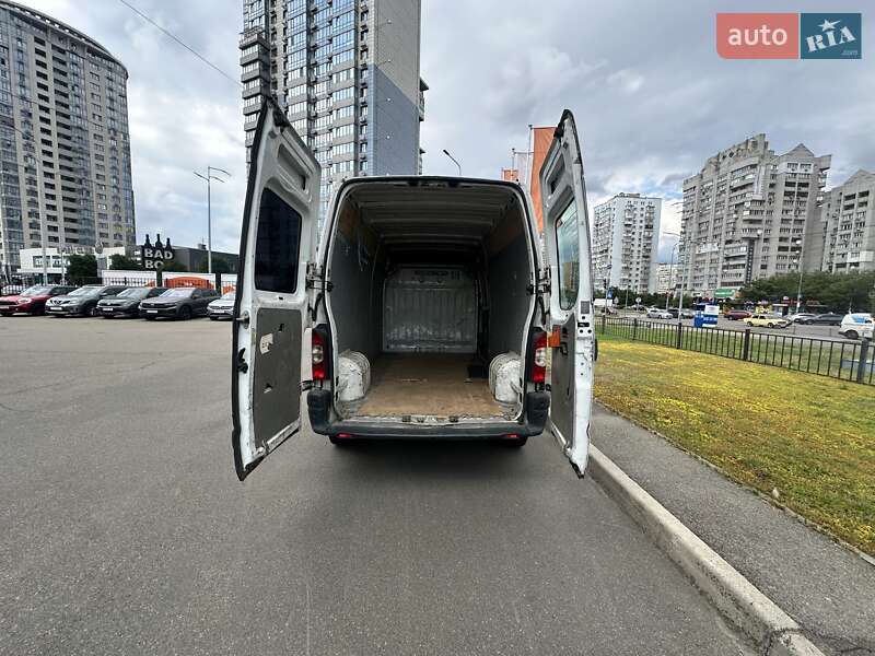 Грузовой фургон Renault Master 2008 в Киеве