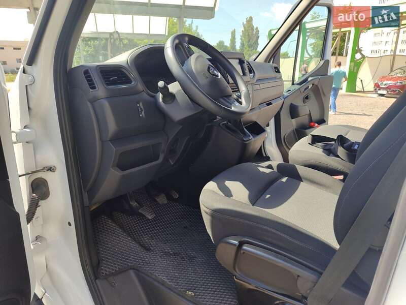Грузовой фургон Renault Master 2020 в Хмельницком