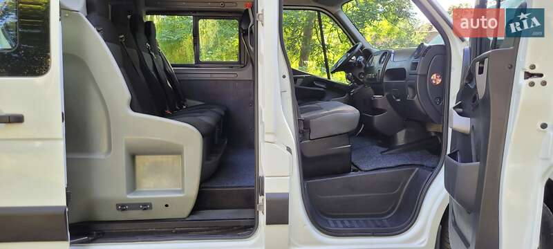 Грузопассажирский фургон Renault Master 2017 в Луцке