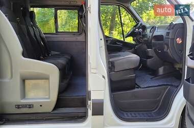 Грузопассажирский фургон Renault Master 2017 в 