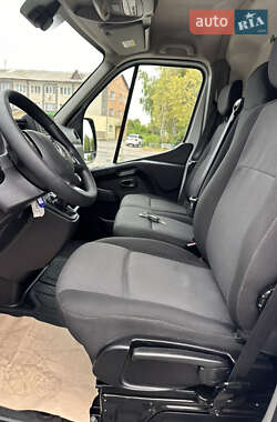 Грузовой фургон Renault Master 2020 в 