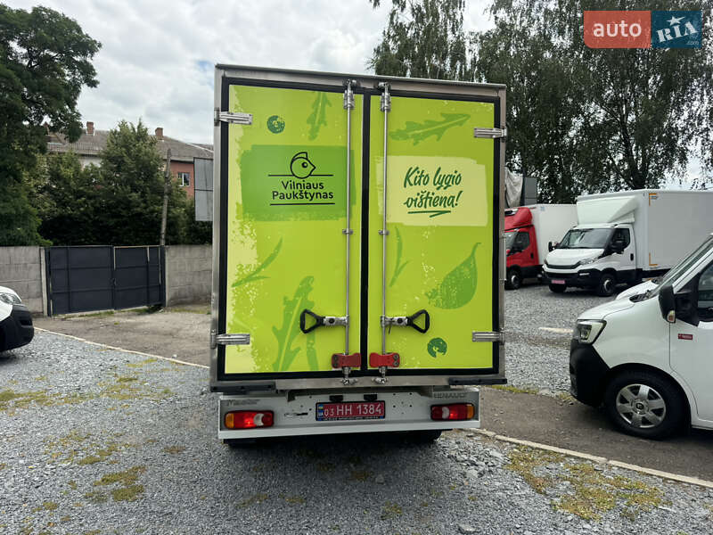 Інші вантажівки Renault Master 2016 в Рівному