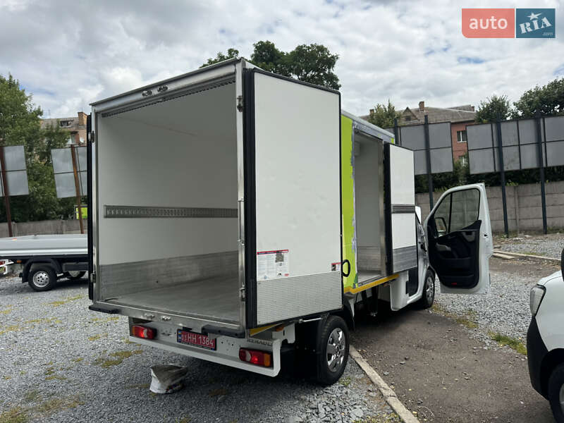 Інші вантажівки Renault Master 2016 в Рівному