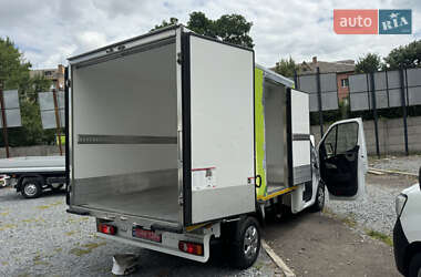 Другие грузовики Renault Master 2016 в 