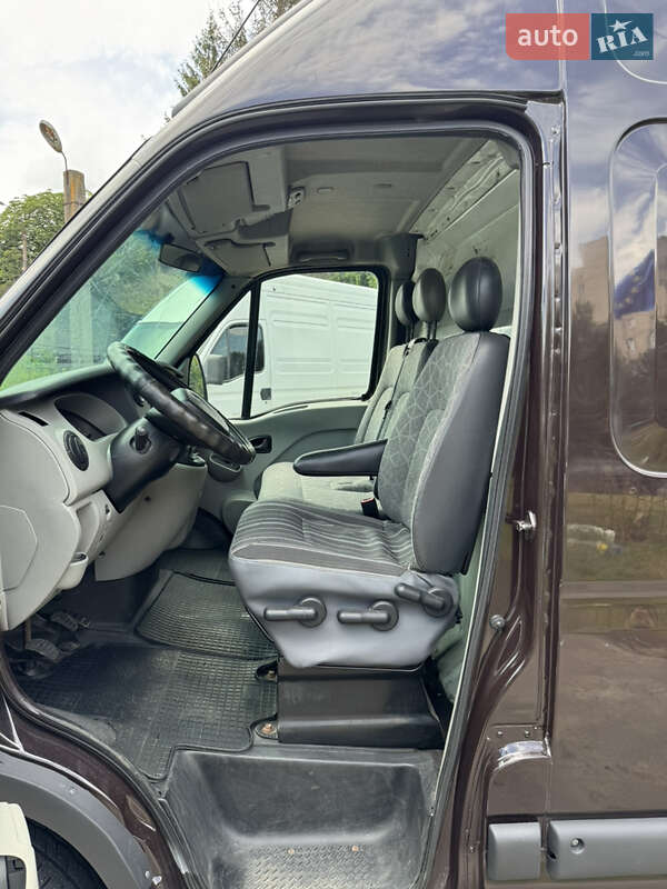Вантажний фургон Renault Master 2010 в Хмельницькому