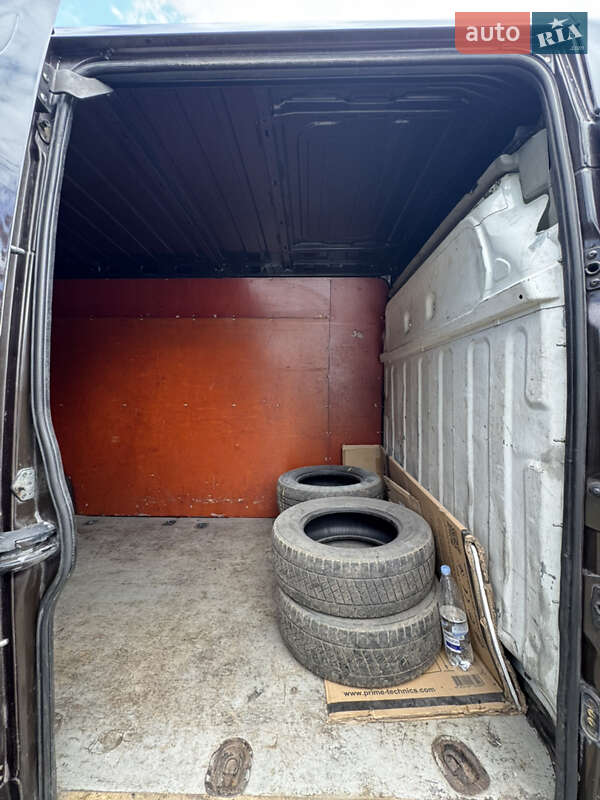 Вантажний фургон Renault Master 2010 в Хмельницькому
