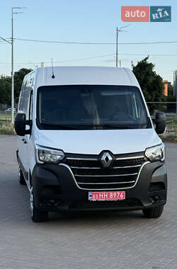 Грузовой фургон Renault Master 2022 в 