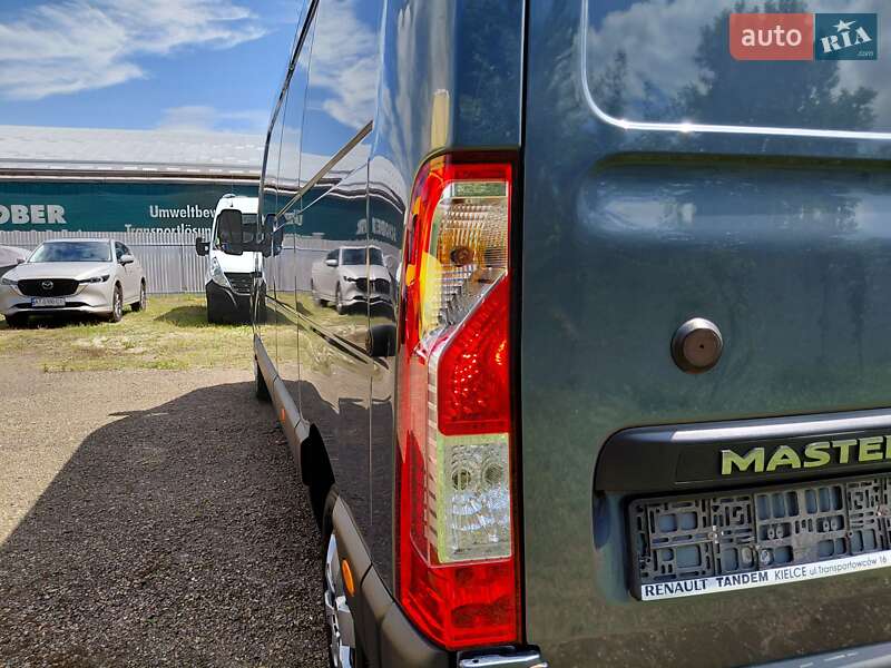 Грузовой фургон Renault Master 2016 в Ивано-Франковске