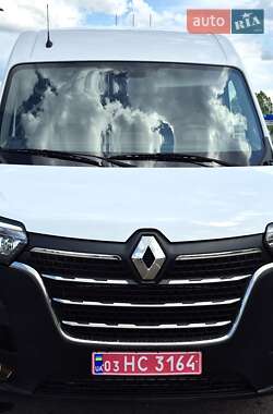 Грузовой фургон Renault Master 2020 в 