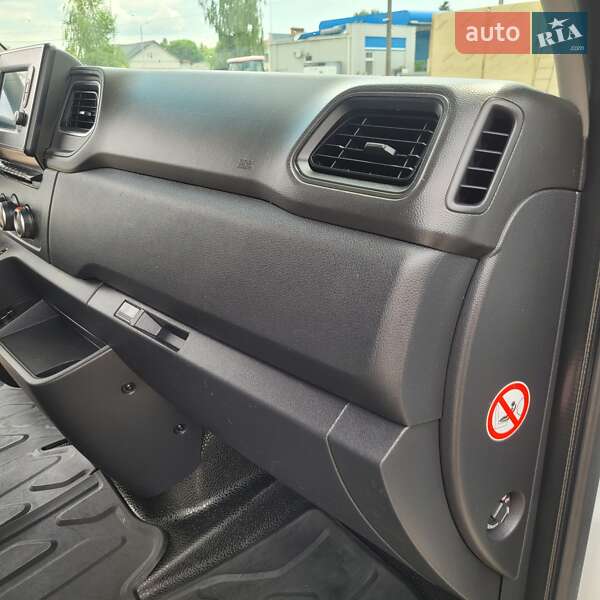 Грузовой фургон Renault Master 2021 в Луцке