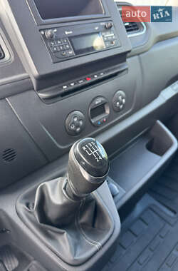 Грузовой фургон Renault Master 2020 в 