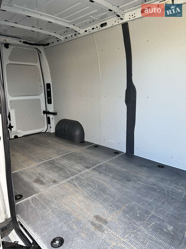 Грузовой фургон Renault Master 2020 в Луцке