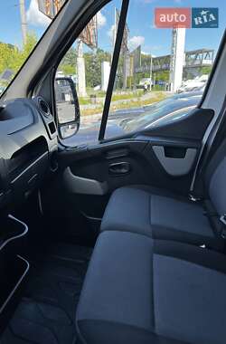 Грузовой фургон Renault Master 2018 в 