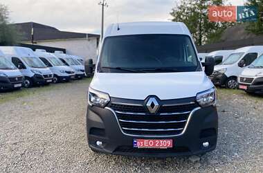 Грузовой фургон Renault Master 2022 в 