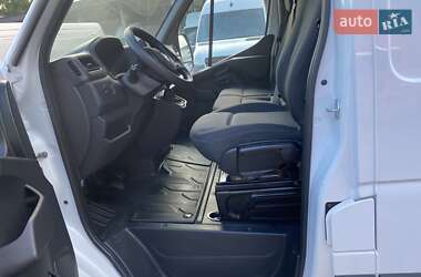 Грузовой фургон Renault Master 2022 в 