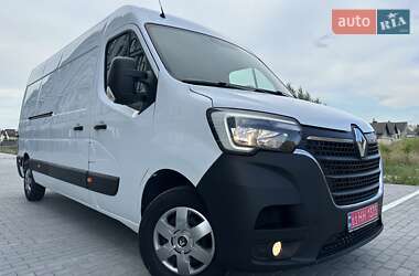 Грузовой фургон Renault Master 2022 в 
