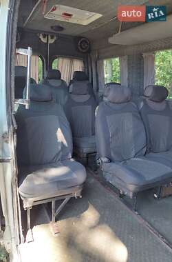 Микроавтобус Renault Master 2000 в 