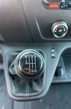 Грузовой фургон Renault Master 2023 в 