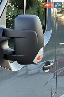 Грузовой фургон Renault Master 2020 в 