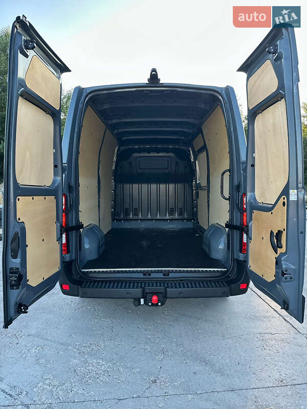 Грузовой фургон Renault Master 2020 в Киеве
