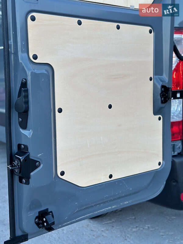 Грузовой фургон Renault Master 2020 в Киеве