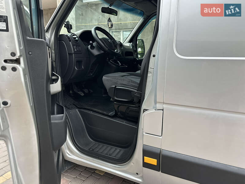 Грузовой фургон Renault Master 2017 в Первомайске