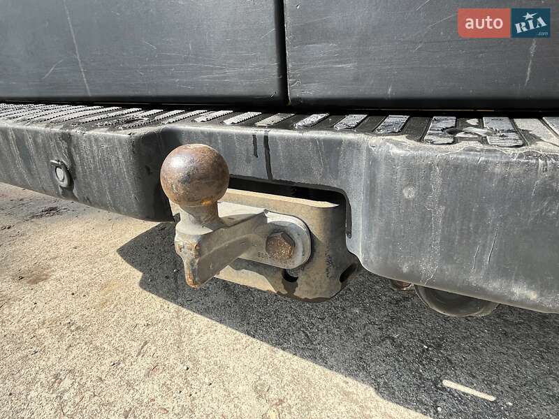 Вантажний фургон Renault Master 2013 в Львові