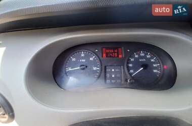 Грузопассажирский фургон Renault Master 2004 в 