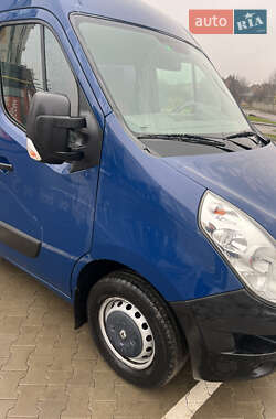 Грузопассажирский фургон Renault Master 2013 в 