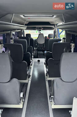 Грузопассажирский фургон Renault Master 2013 в 