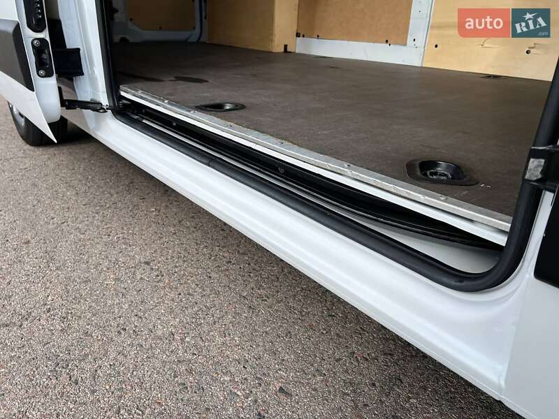 Грузовой фургон Renault Master 2021 в Киеве