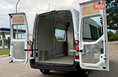 Грузовой фургон Renault Master 2021 в 