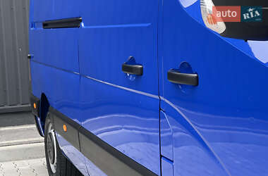 Грузовой фургон Renault Master 2021 в 