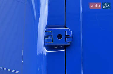 Грузовой фургон Renault Master 2021 в 