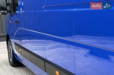 Грузовой фургон Renault Master 2021 в 