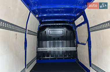 Грузовой фургон Renault Master 2021 в 