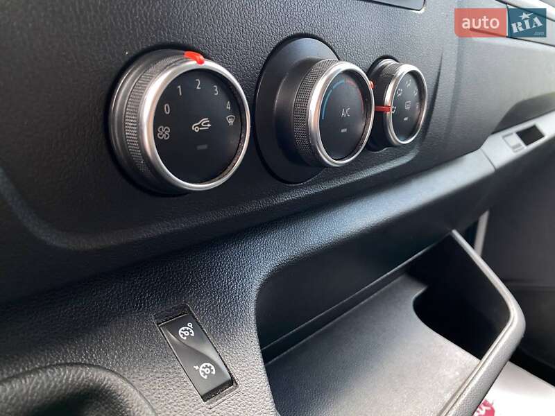 Грузовой фургон Renault Master 2020 в Львове