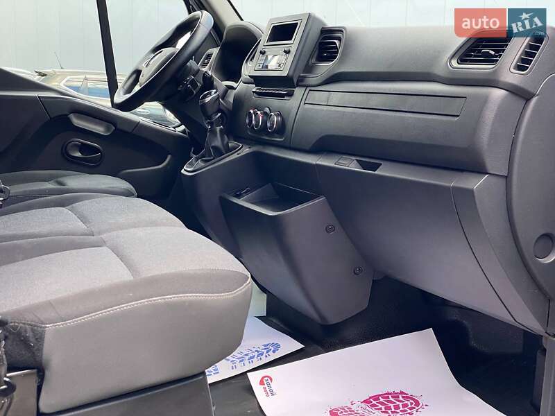 Грузовой фургон Renault Master 2020 в Львове