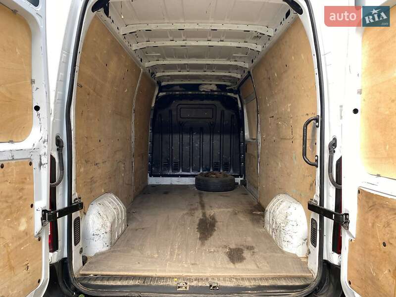 Грузовой фургон Renault Master 2020 в Львове