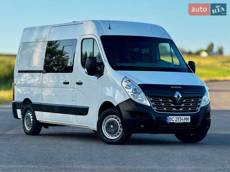 Грузовой фургон Renault Master 2015 в Дрогобыче