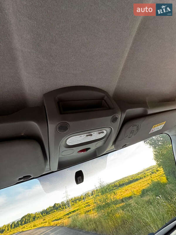 Грузовой фургон Renault Master 2015 в Дрогобыче