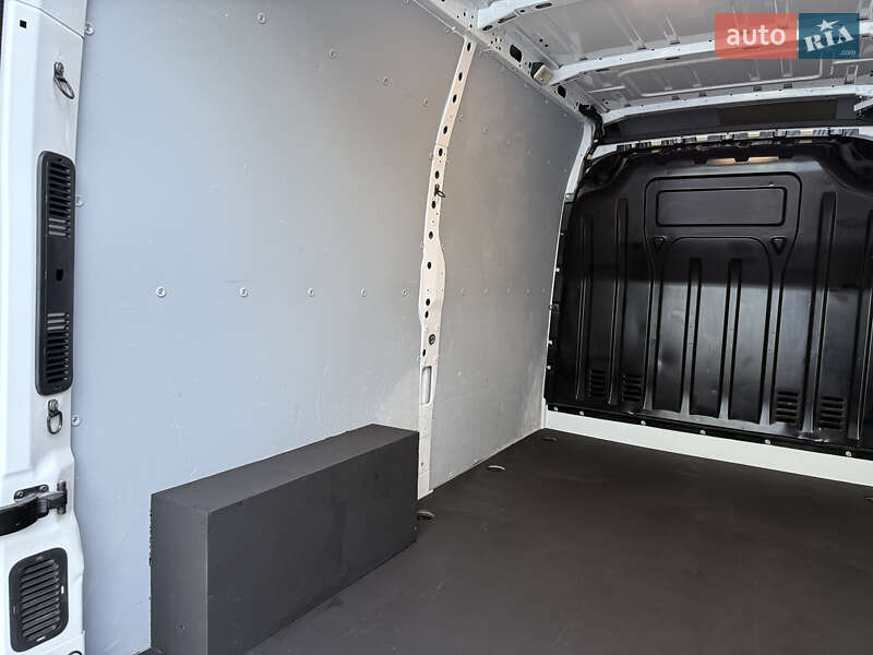 Грузовой фургон Renault Master 2020 в Дубно