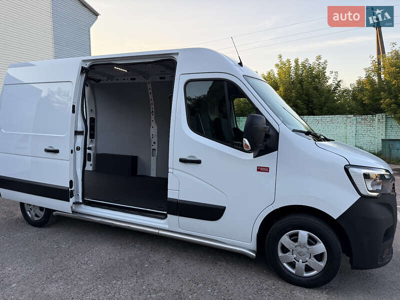 Грузовой фургон Renault Master 2020 в Дубно