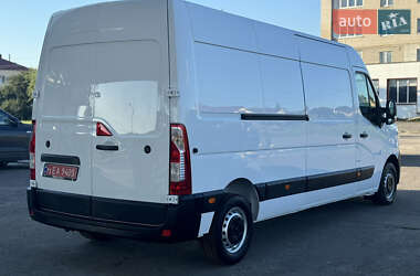 Грузопассажирский фургон Renault Master 2022 в 