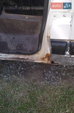Грузовой фургон Renault Master 2001 в 
