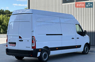 Грузовой фургон Renault Master 2022 в 