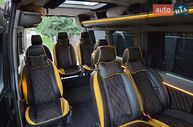 Микроавтобус Renault Master 2013 в 