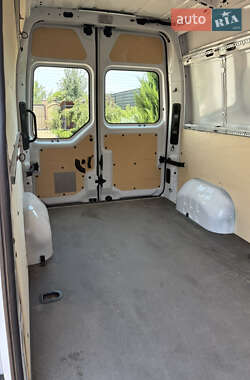 Грузовой фургон Renault Master 2021 в 