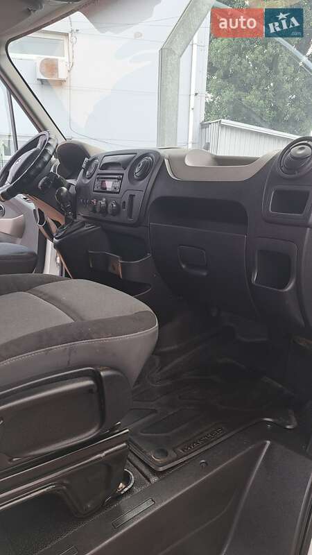 Тентованый Renault Master 2015 в Киеве фото 4 Тентованый Renault Master 2015 в Киеве